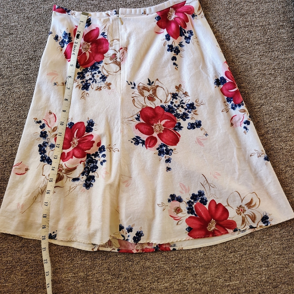 Ann Taylor LOFT Floral A-Line Skirt White Red Blue Cotton Silk Knee Length 0P